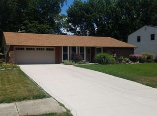 3320 Kenaston Dr, Fort Wayne, IN 46815