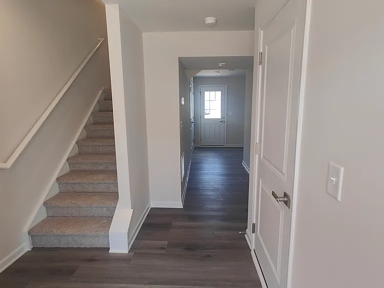 572 Wheatland Country Rd — Photo 16