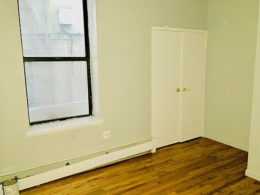 4th image of 1604 Bedford Ave APT 1B