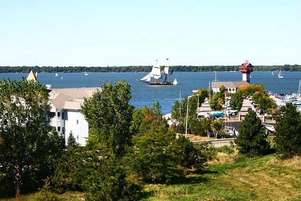 1st image of 1024 Lookout Dr #N1015