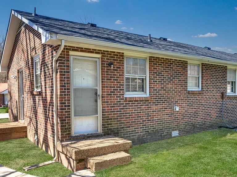 537B Raleigh Dr — Photo 11