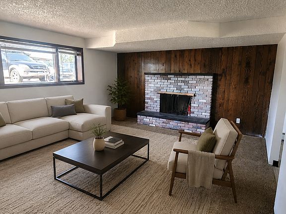 3rd image of 913 Spartan Dr #913
