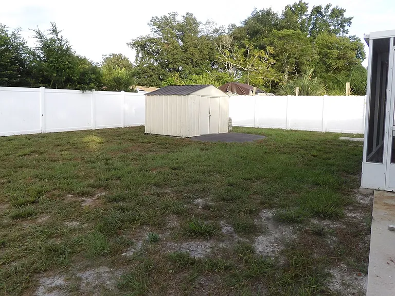 2337 Greenwood St — Photo 30