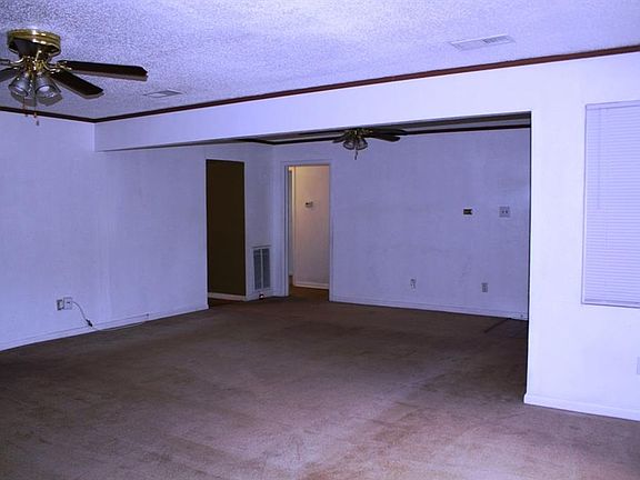 3rd image of 408 Phillip St