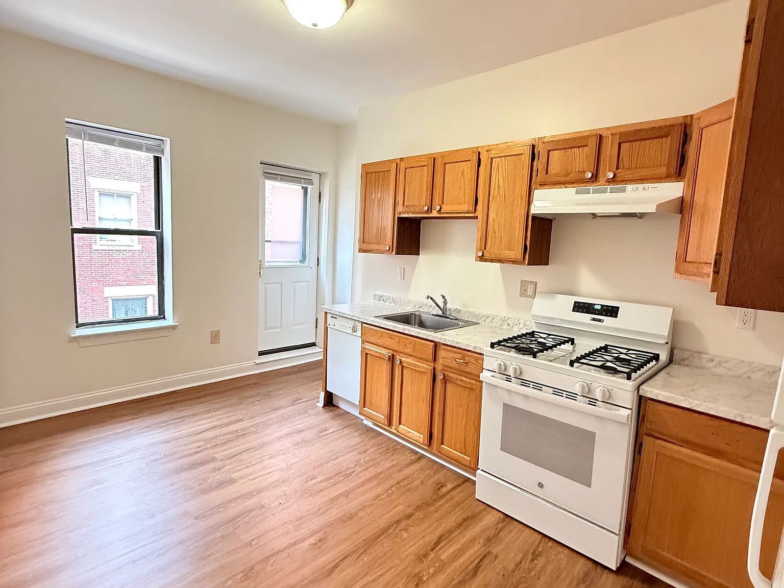 2 bed, 1250 sqft, $2,950 — Photo 1