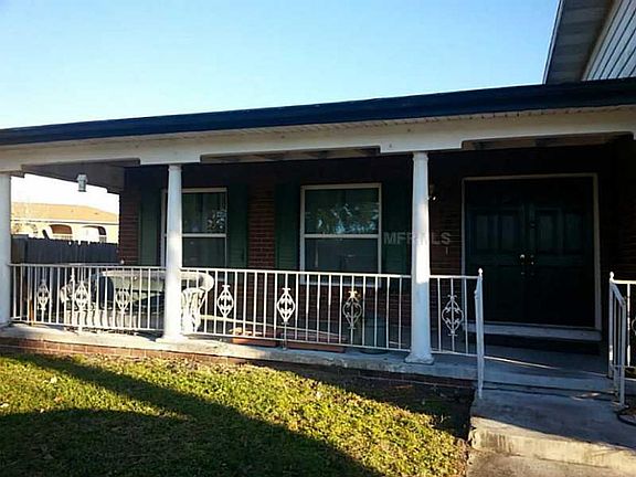 2nd image of 2401 Paradise Dr
