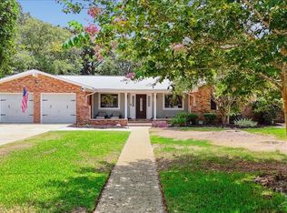 106 Florida Ave, Gulf Breeze, FL 32561