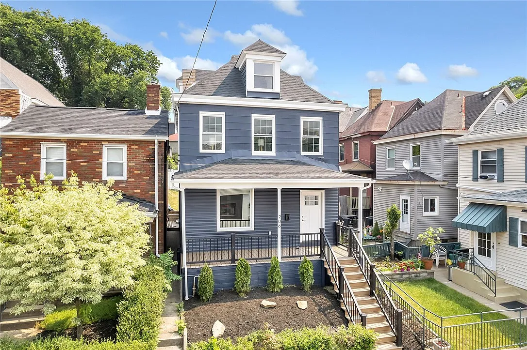 206 W Sycamore St photo 1