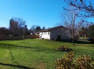 800 Hamlet Dr S, Avon, MN 56310