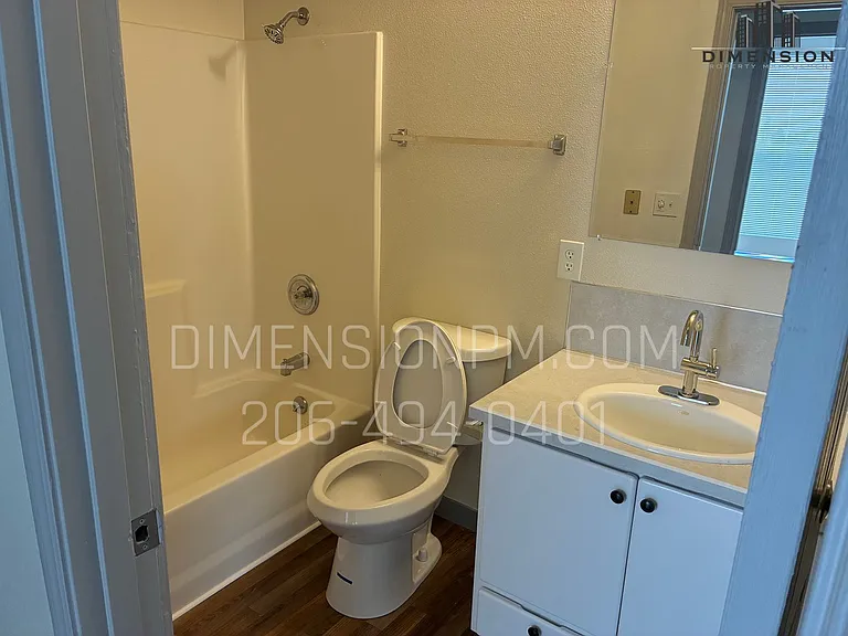 GH 121 W 3rd St — Photo 13