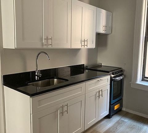 5th image of 183 Sullivan St APT C4