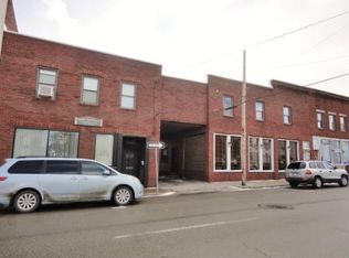 130 S Center St, Grove City, PA 16127