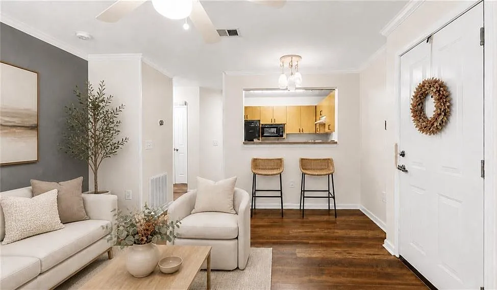 2 bed, 2.0 bath, 854 sqft, $750 — Photo 4