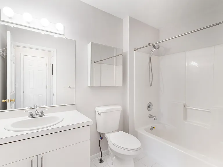701 Tallwood Ln — Photo 4