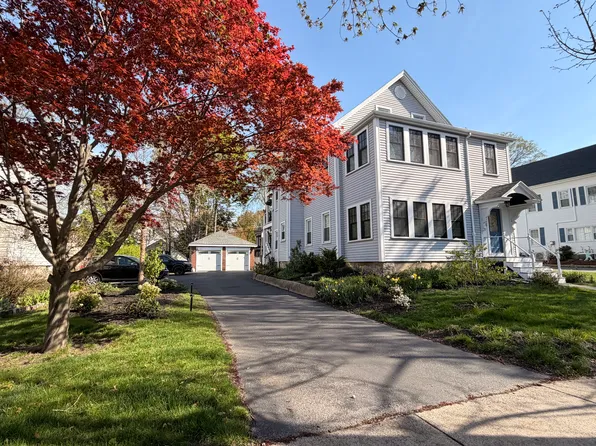 37 Avon St #1, Wakefield, MA 01880