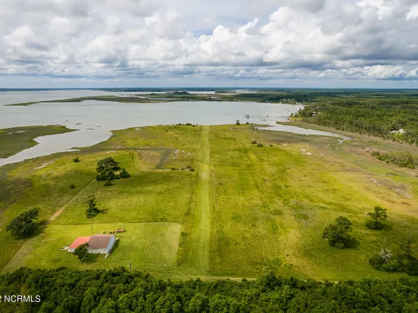 220 Blueberry Kennel Road, Beaufort, NC 28516