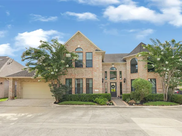 1211 Ridgewood Pl, Houston, TX 77055