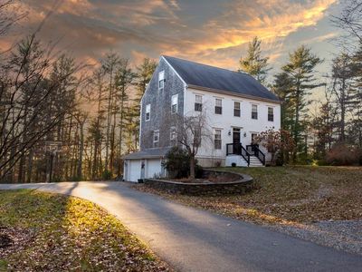 1 Margaret Charles Dr, Assonet, MA, 02702