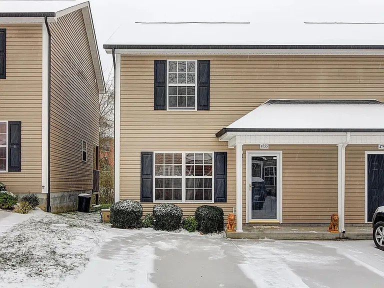 4755 Forest Landing Way — Photo 2