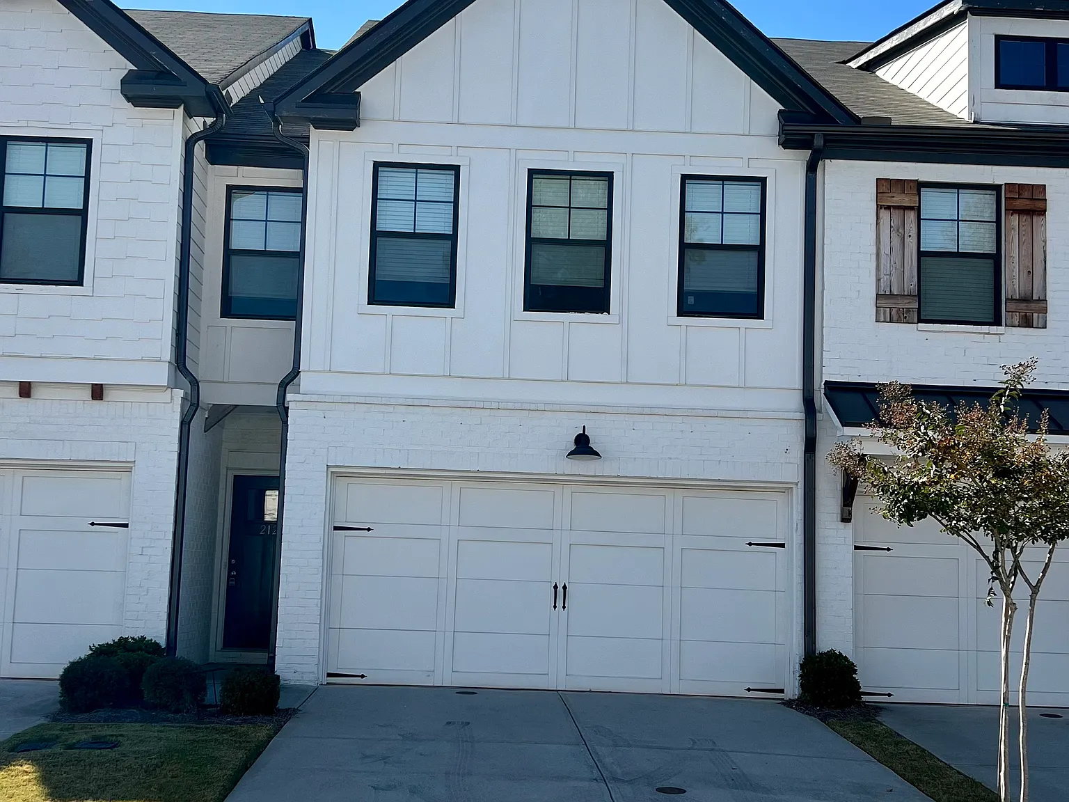 212 N Auburn Landing Pl — Photo 1