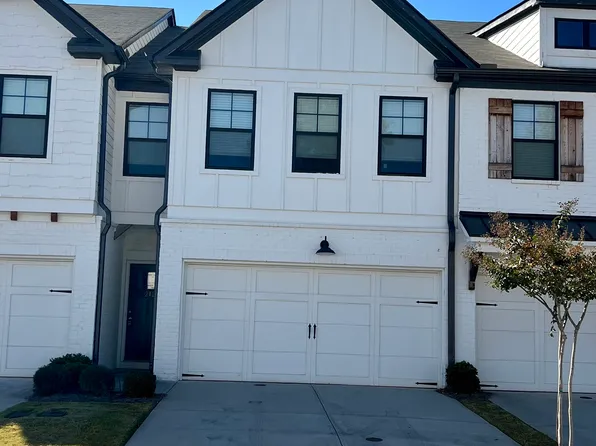 212 N Auburn Landing Pl, Auburn, GA 30011