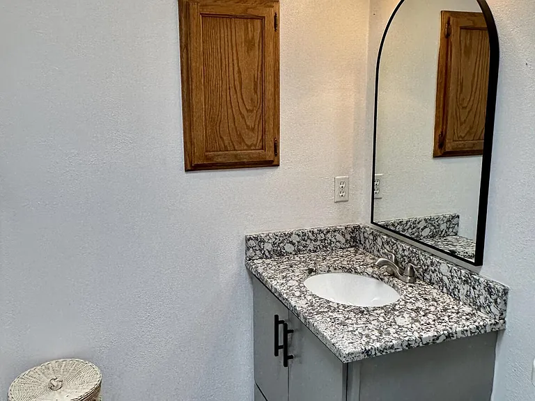 10101 Renfrew Dr — Photo 23