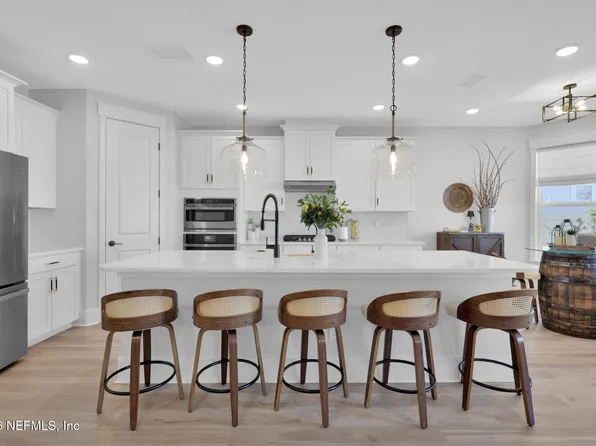 102 BLUE OAK Court, Ponte Vedra, FL 32081