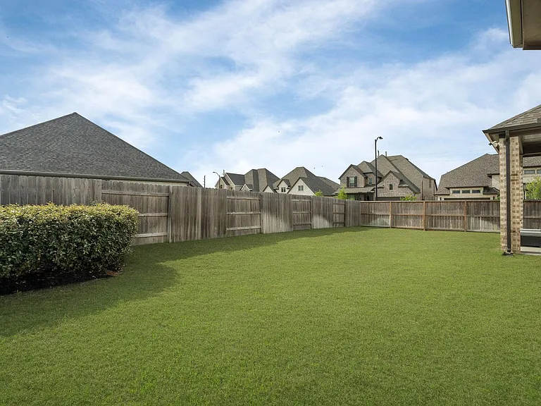 7602 Zinnia Blossom Ln — Photo 36