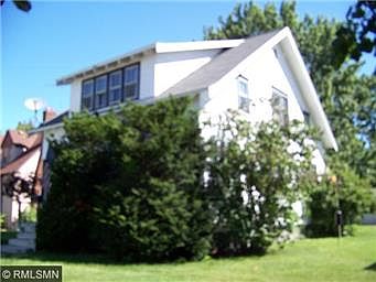 1st image of 122 13th Ave S