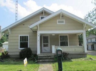 213 W Walnut St, Centerville, IN 47330