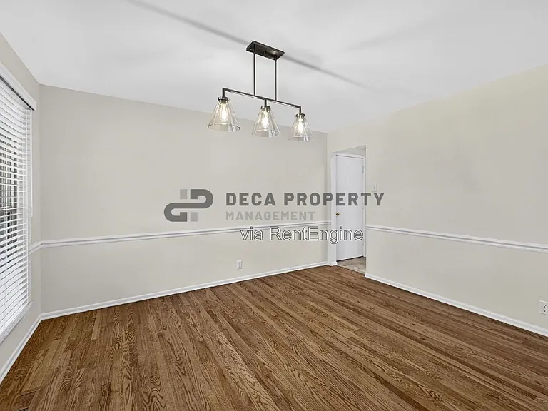 10327 Dorenshire Ct — Photo 11