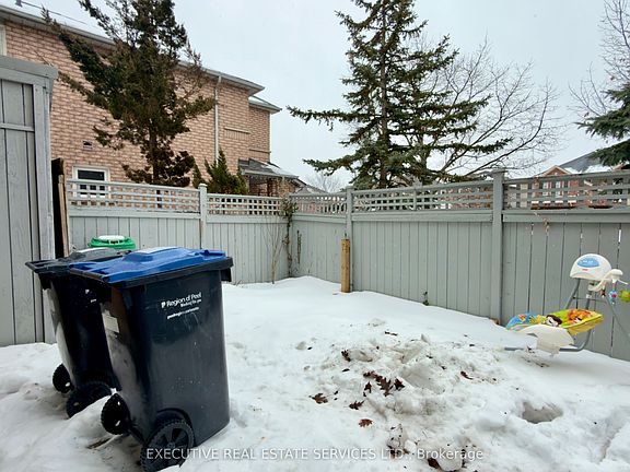 4th image of 95 Yellow Brick Rd