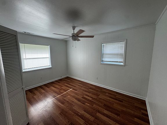 4th image of 29 Fisher Ave