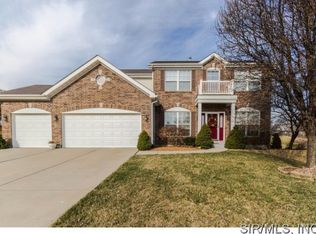605 Birchwood Ct, Columbia, IL 62236