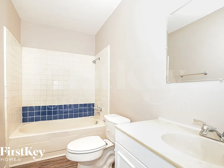 4906 Stagecoach Ln — Photo 8