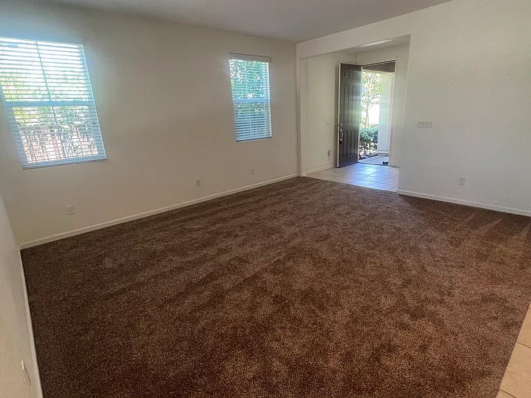 155 W Ladd Dr — Photo 6