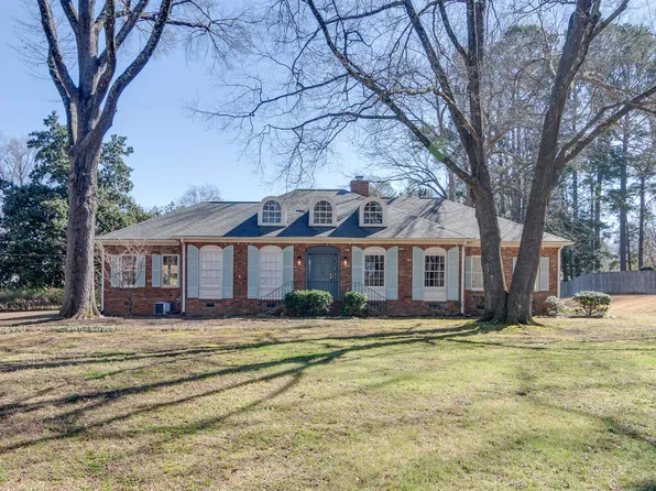506 Peterson Lake Rd, Collierville, TN 38017