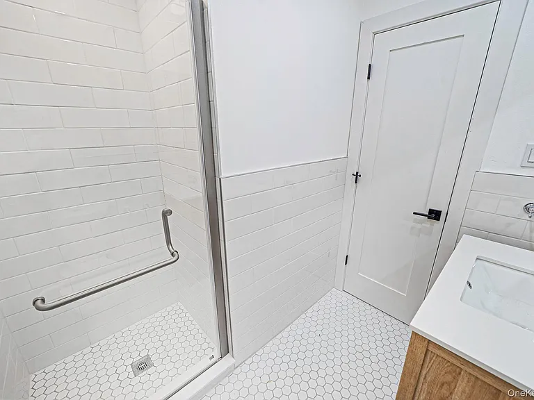 2386 New York Ave #1 — Photo 11
