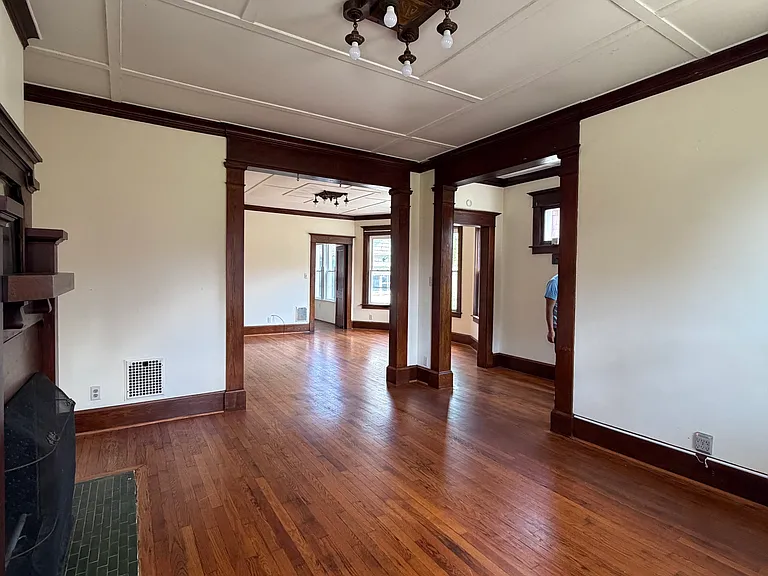 2 Noyes St #1 — Photo 1