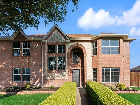 703 Harvest Glen Dr, Cedar Hill, TX 75104