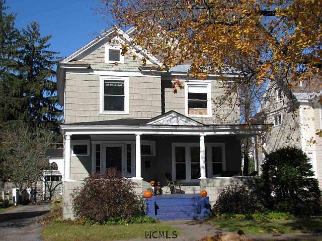 1st image of 23 Lincoln Ave