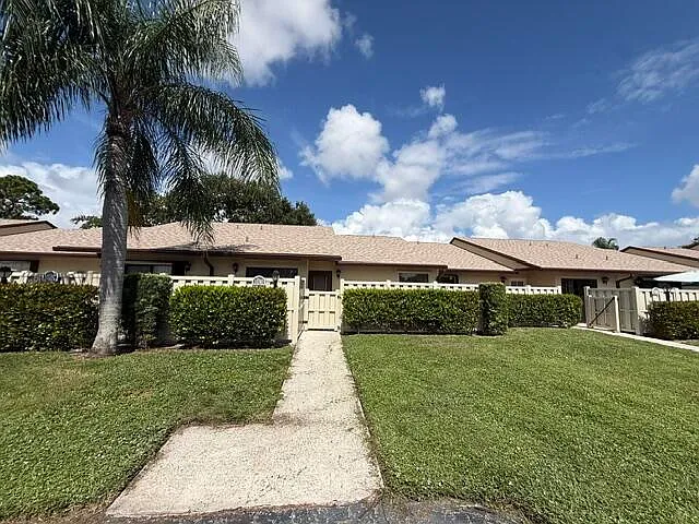 2 bed, 2.0 bath, 1370 sqft, $2,500 — Photo 3