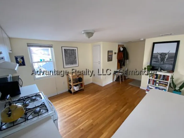 91 5th St #2 — Photo 3