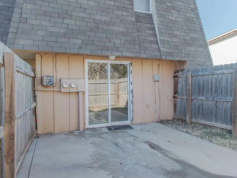 611 Sinclair Dr — Photo 20