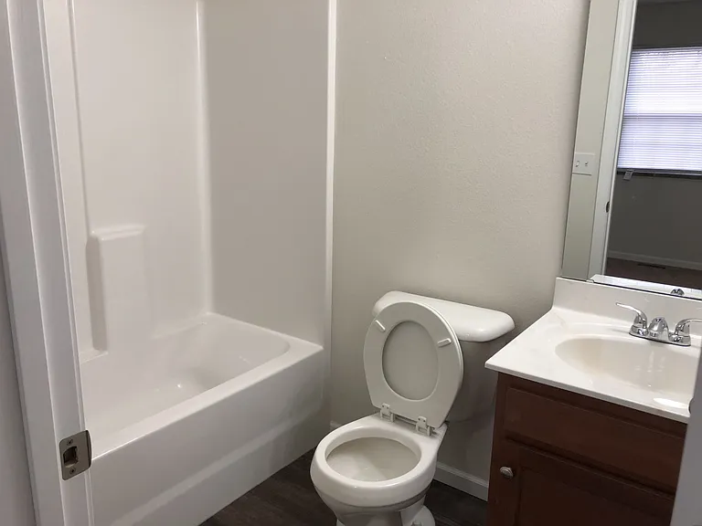 2539 Vienna Rd — Photo 9