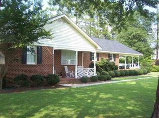 1315 E Roosevelt St, Dillon, SC 29536