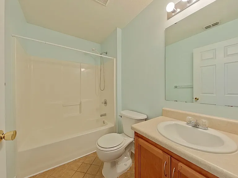 12-web-or-mls-9 Bathroom-3_03302026