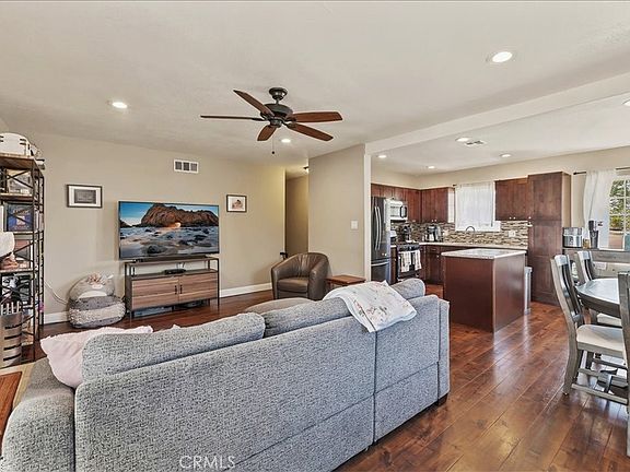 5th image of 6698 Montclair Dr