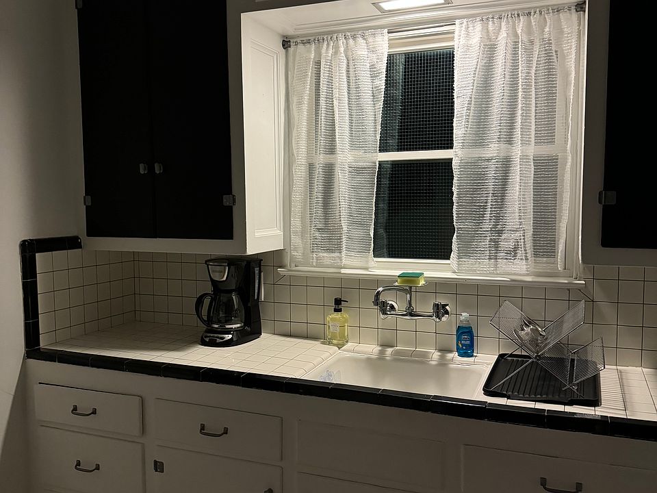 Fully supplied kitchen.