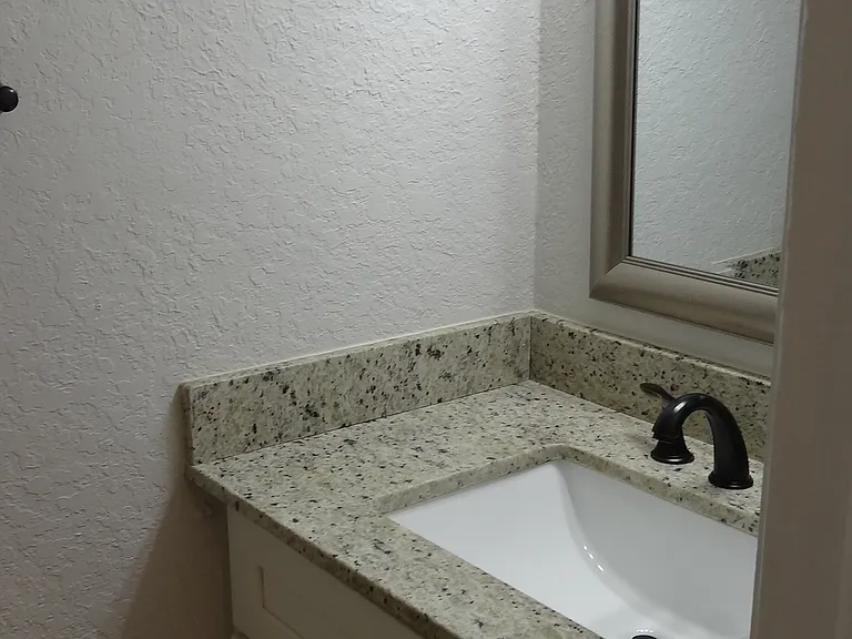 4002 Brigadoon Cir — Photo 39